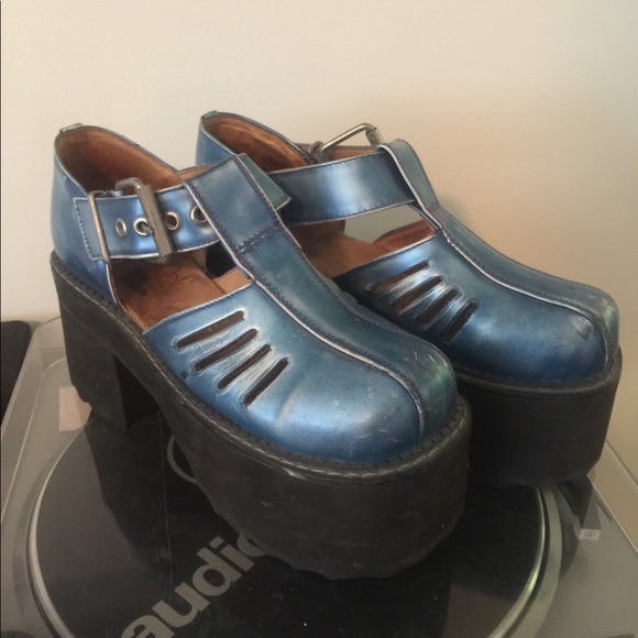 john fluevog women's shoes